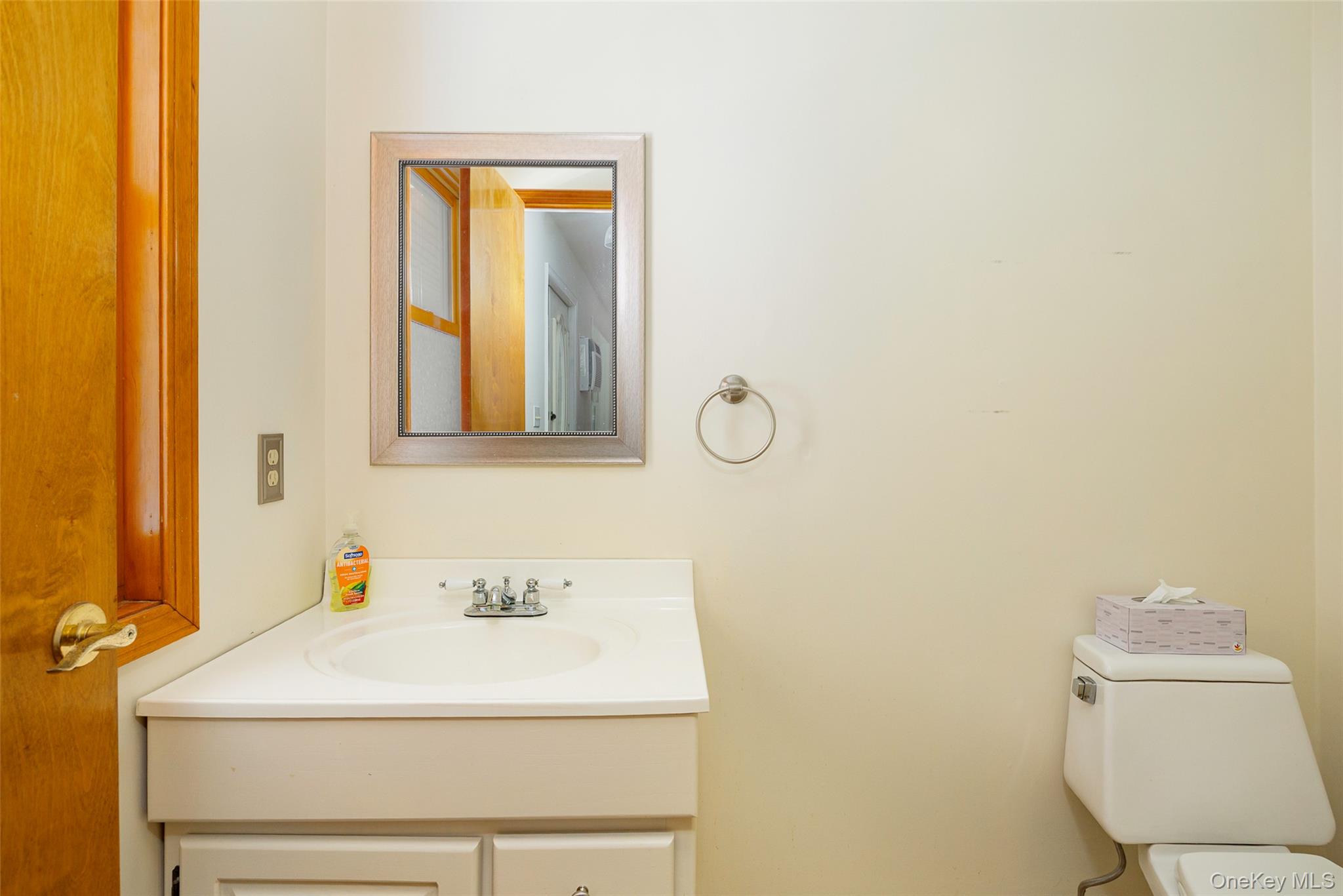 61 Church Street, Poughquag, NY 12570