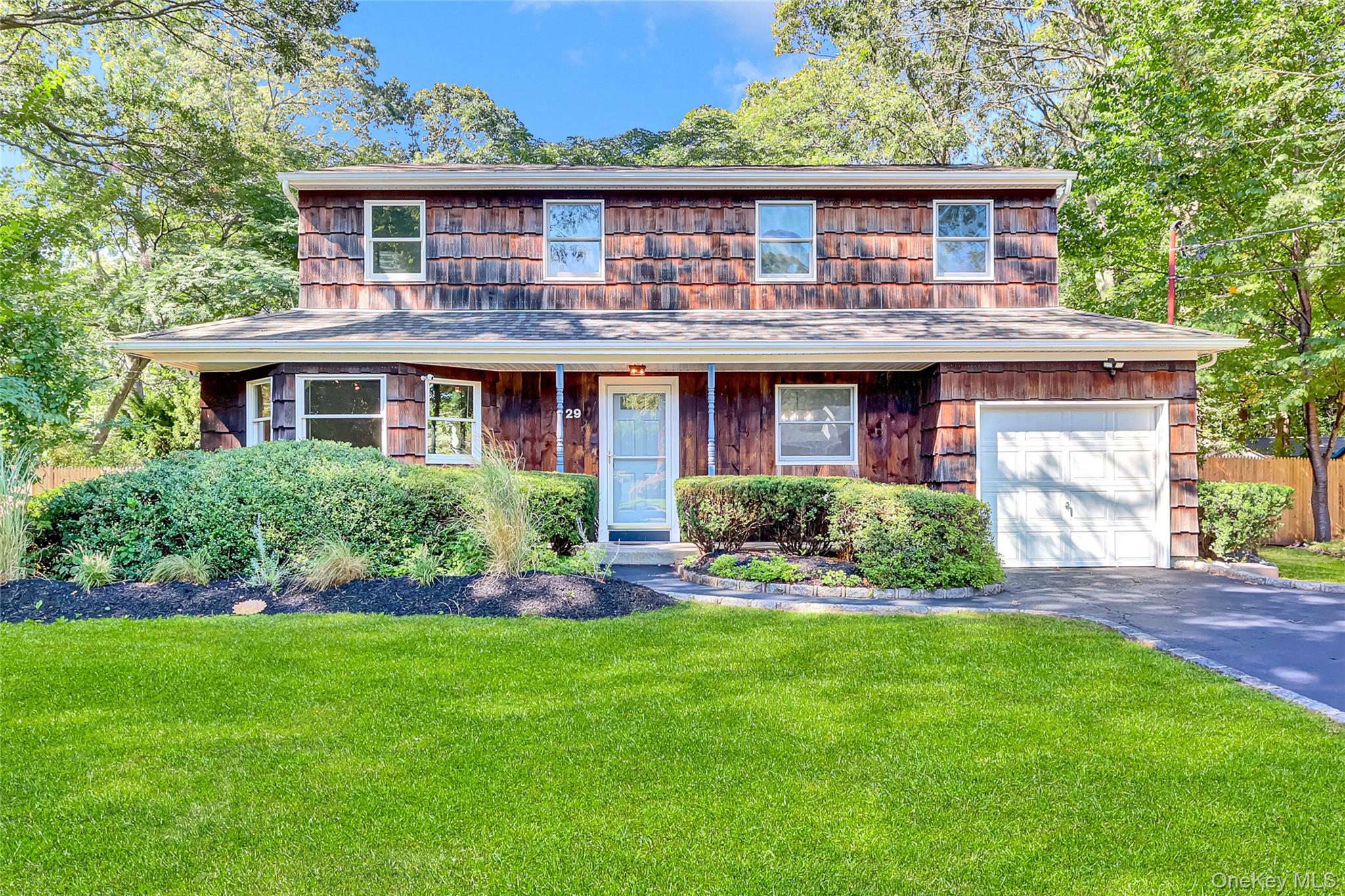 29 Cedar Street, Centereach, NY 11720