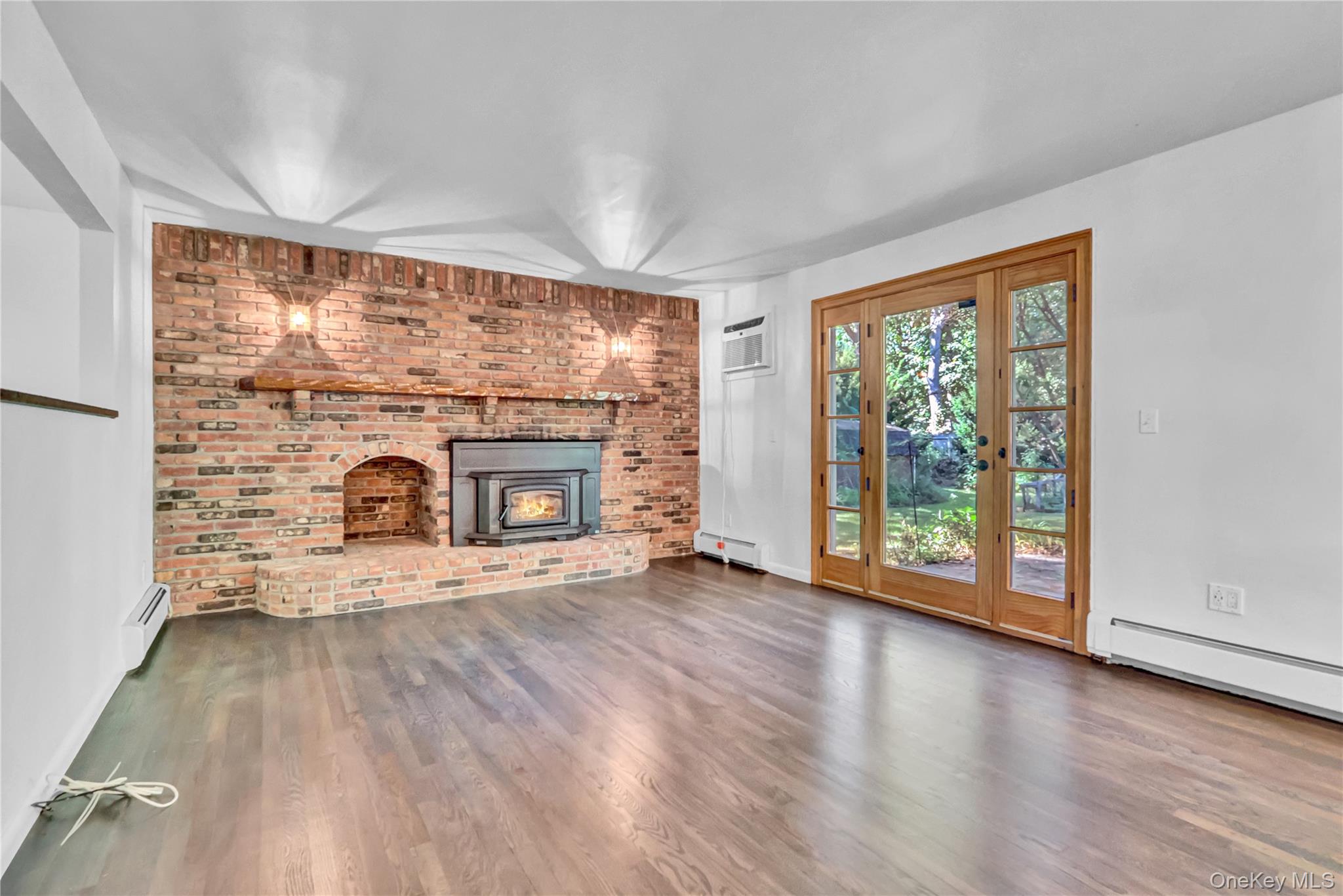 29 Cedar Street, Centereach, NY 11720