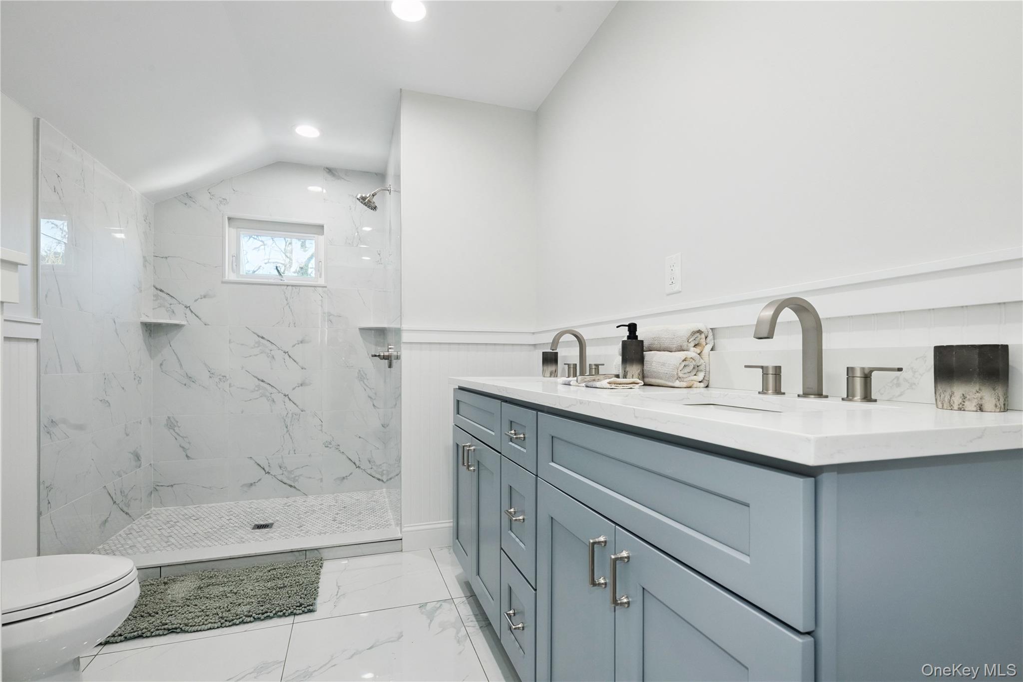 24 Charles Street, Hicksville, NY 11801