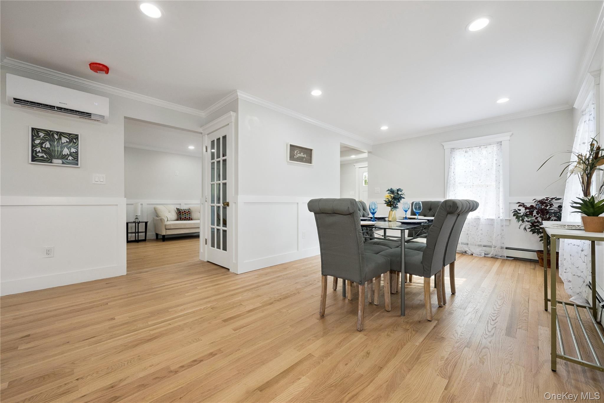 24 Charles Street, Hicksville, NY 11801