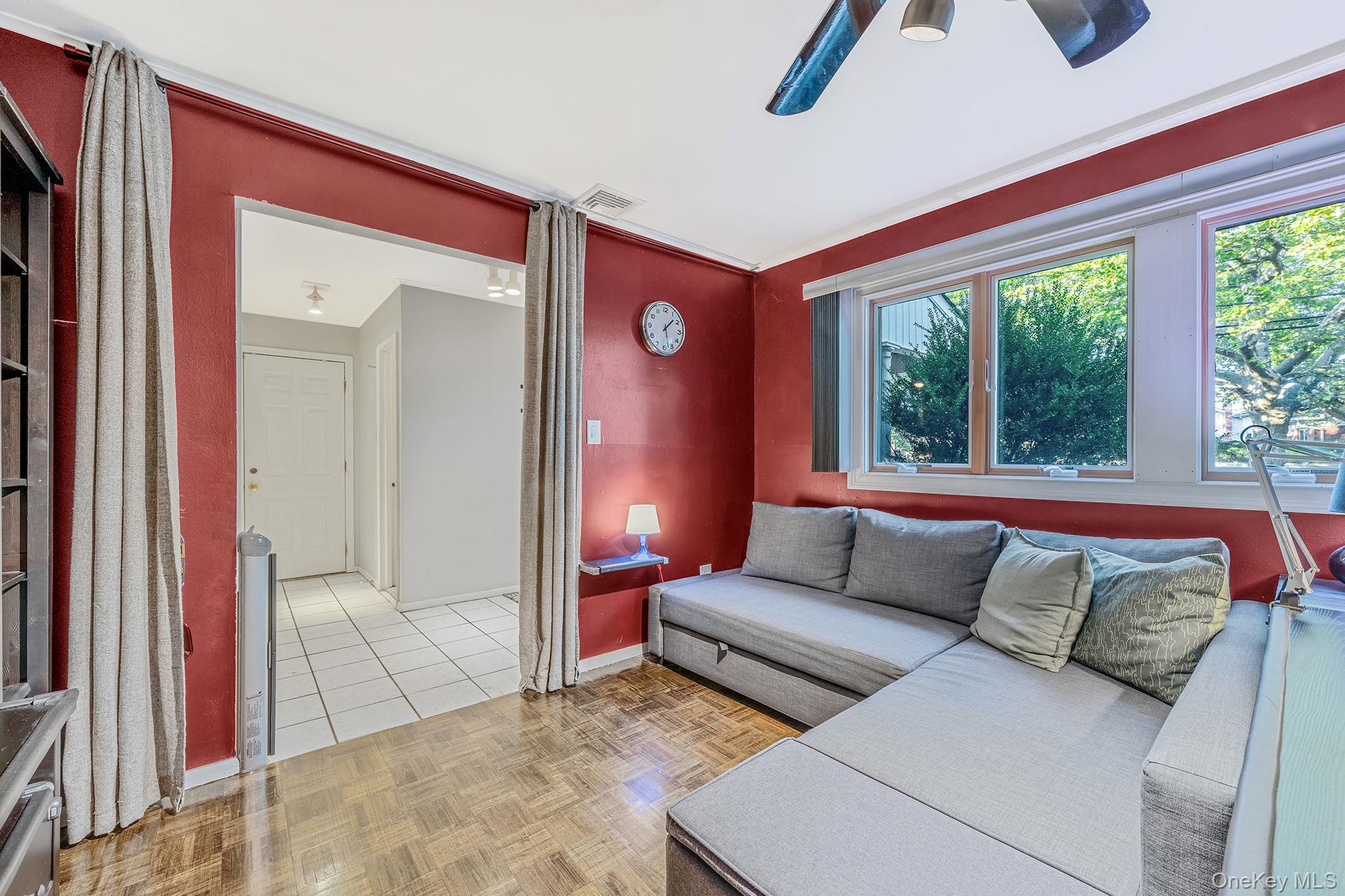 886 Bellmore Ave, Bellmore, NY 11710