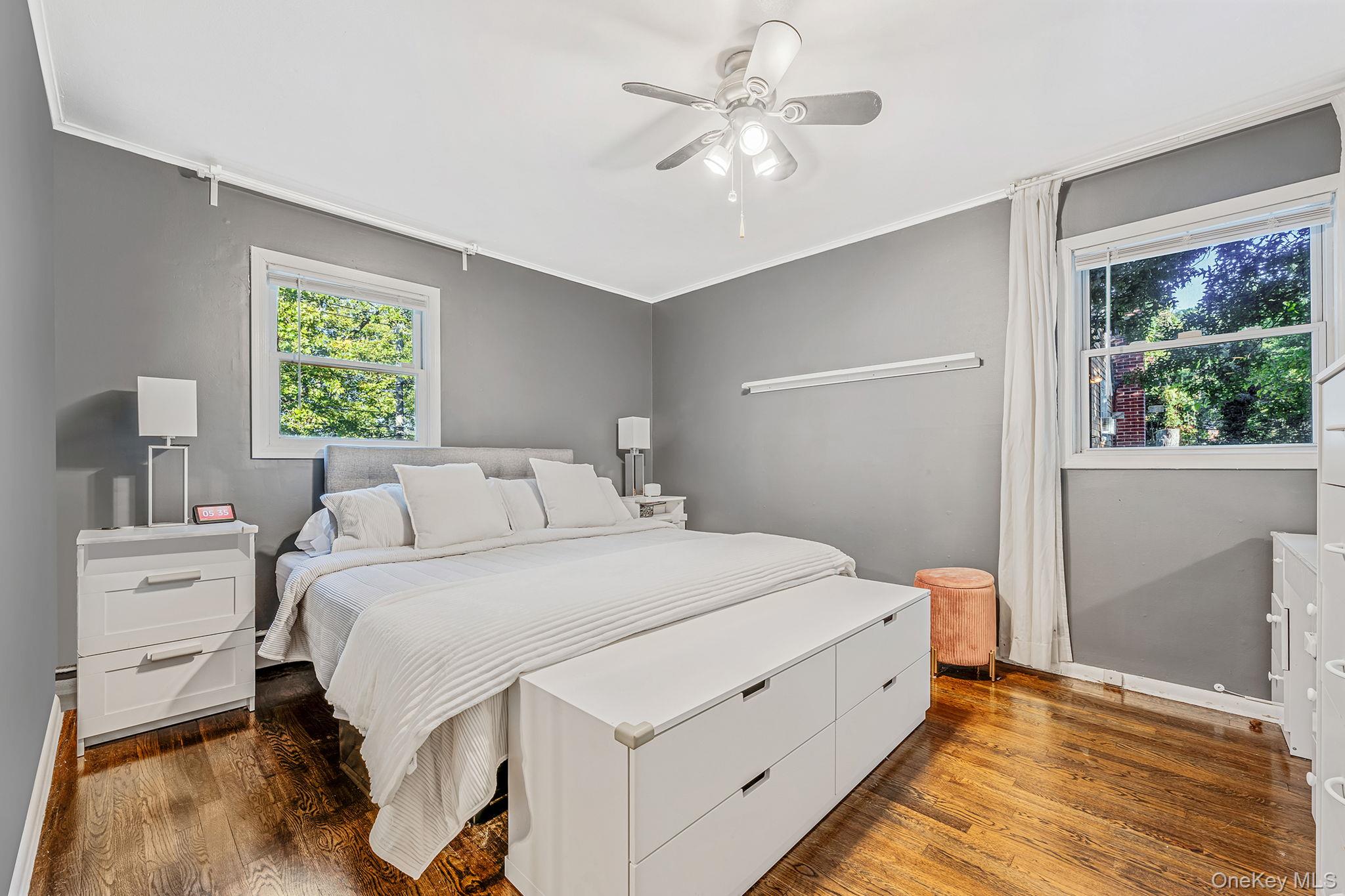 886 Bellmore Ave, Bellmore, NY 11710