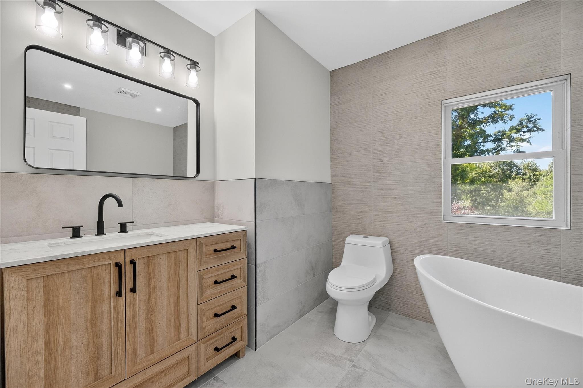 675 Plattekill Ardonia Road, Plattekill, NY 12589