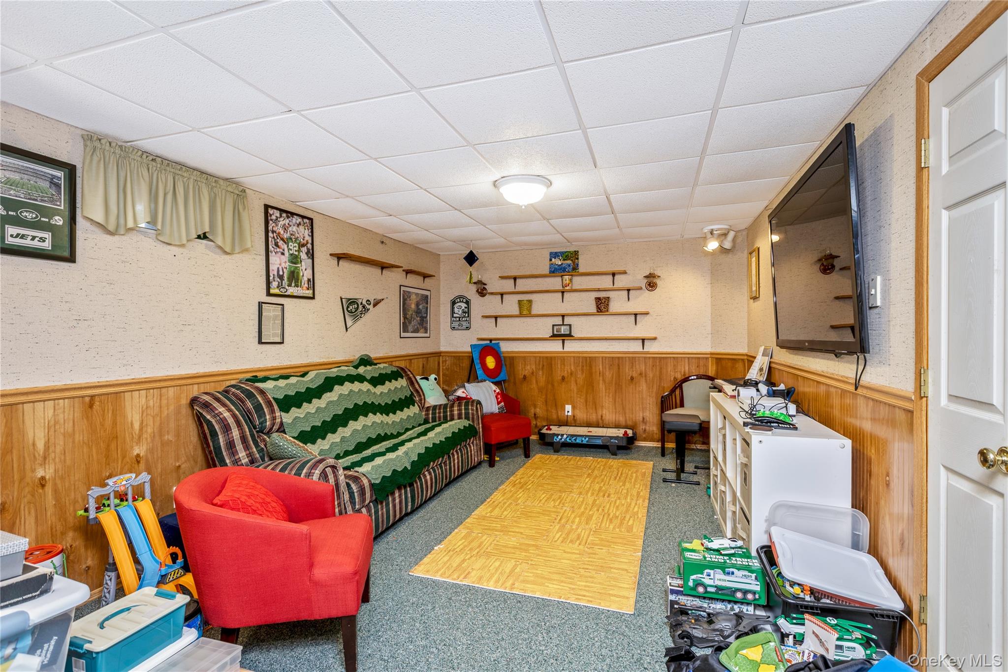 37 Tallmadge Trail, Miller Place, NY 11764