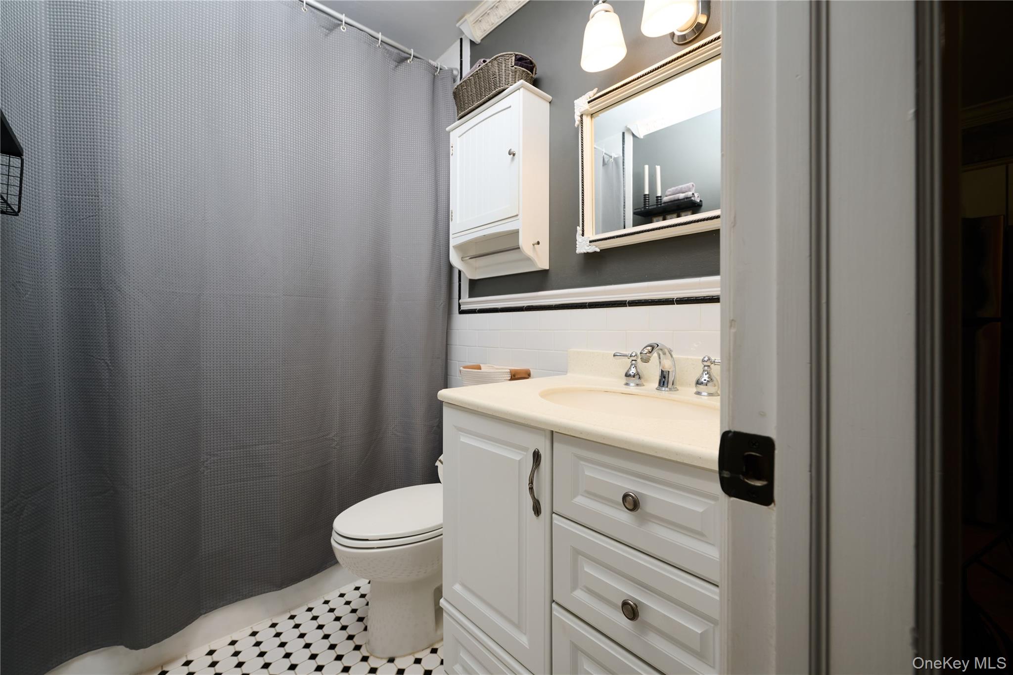 86 Farber Drive # 86, West Babylon, NY 11704