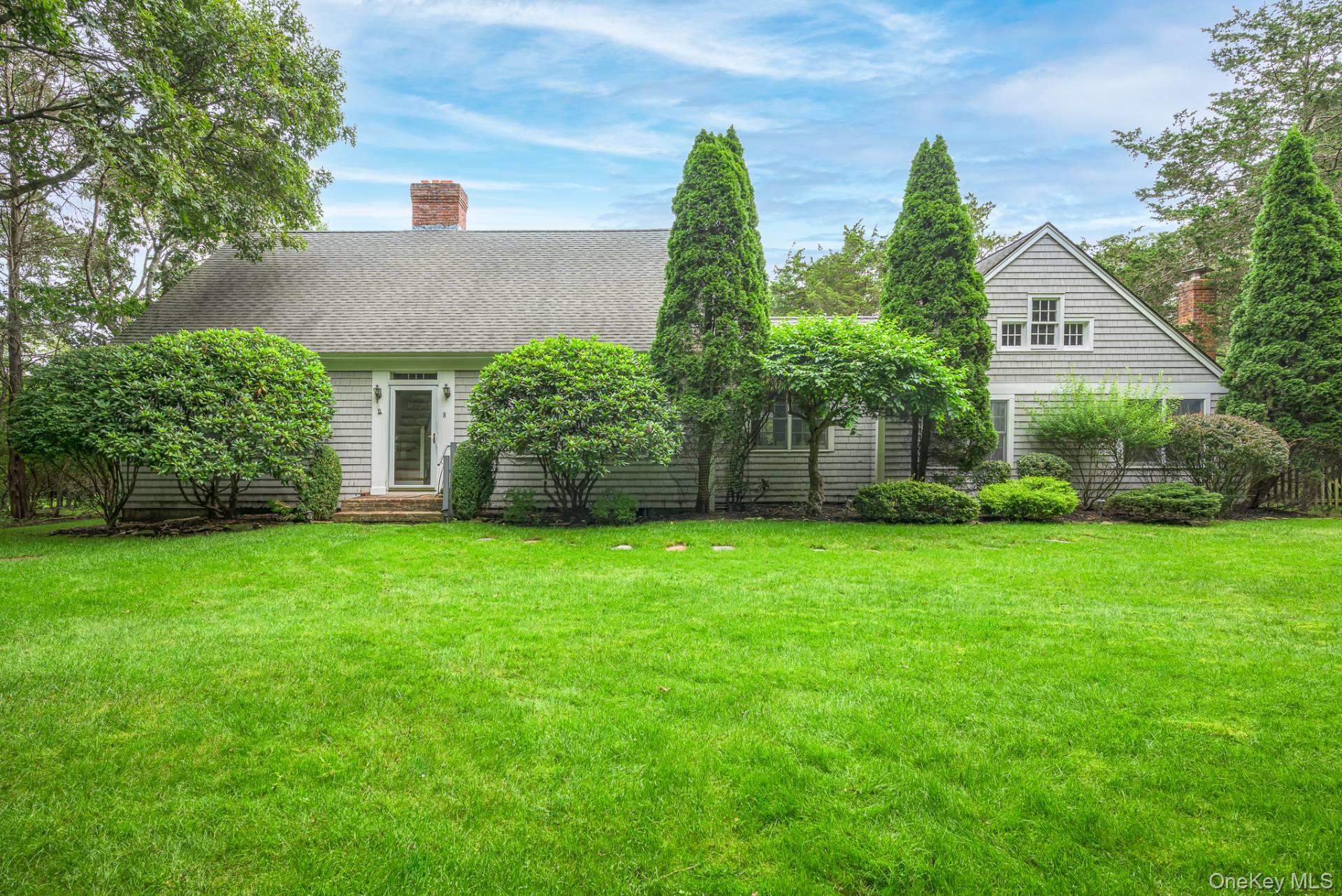 8 Seaweed Road, Southampton, NY 11968