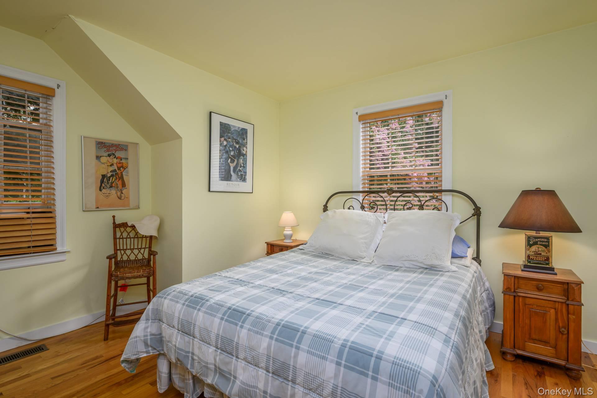 8 Seaweed Road, Southampton, NY 11968