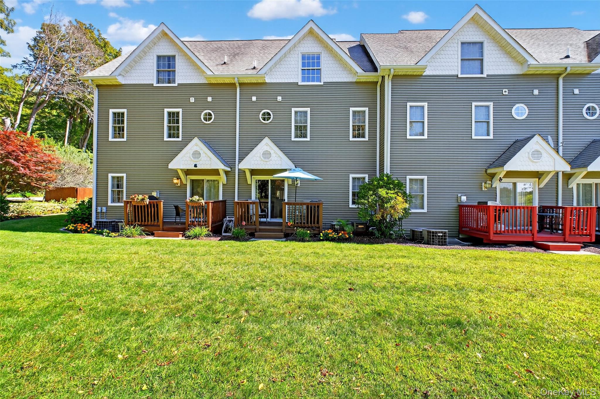 646 E Main Street, Jefferson Valley, NY 10535