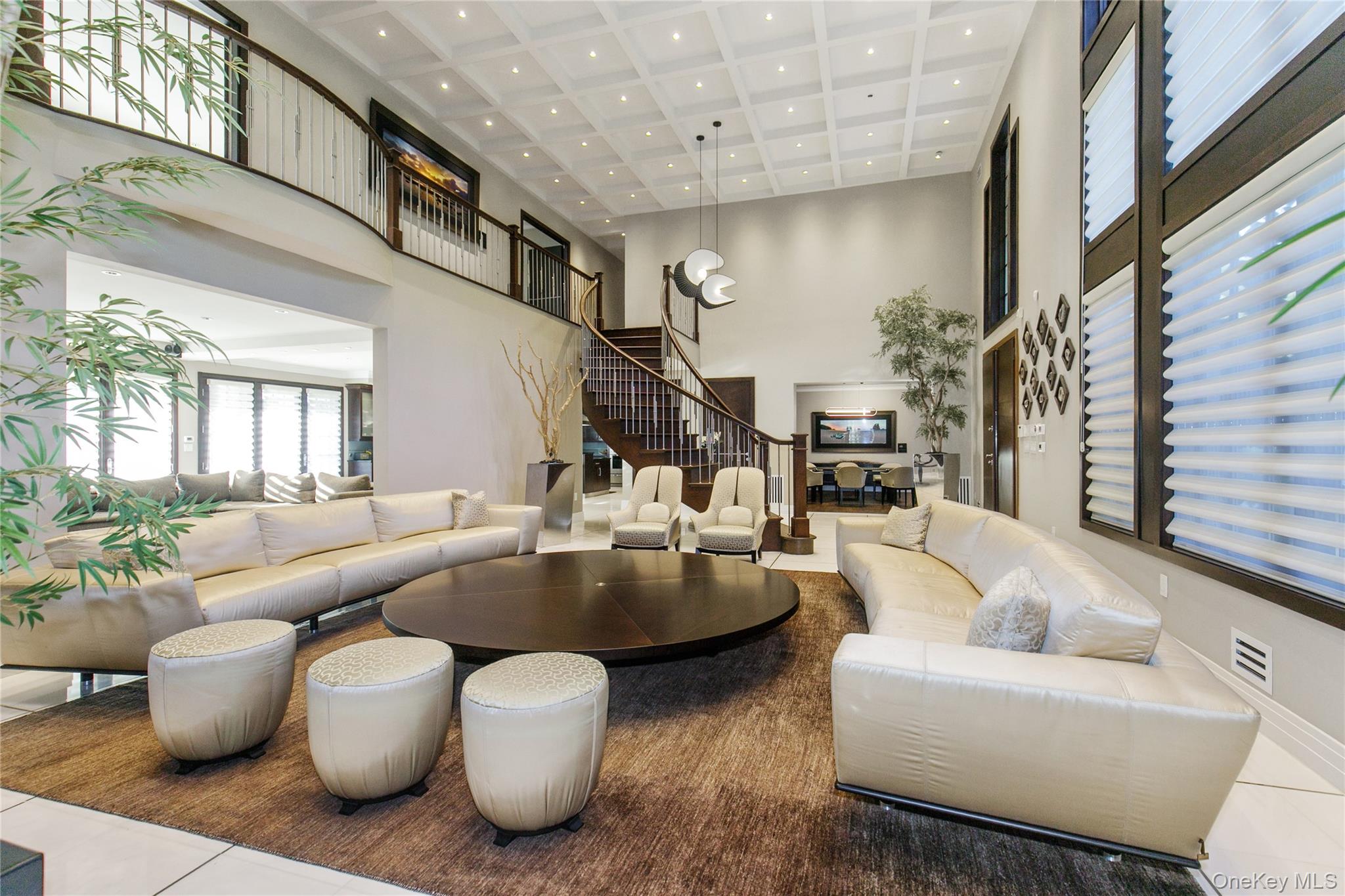 5 Farmwoods Lane, Upper Brookville, NY 11545