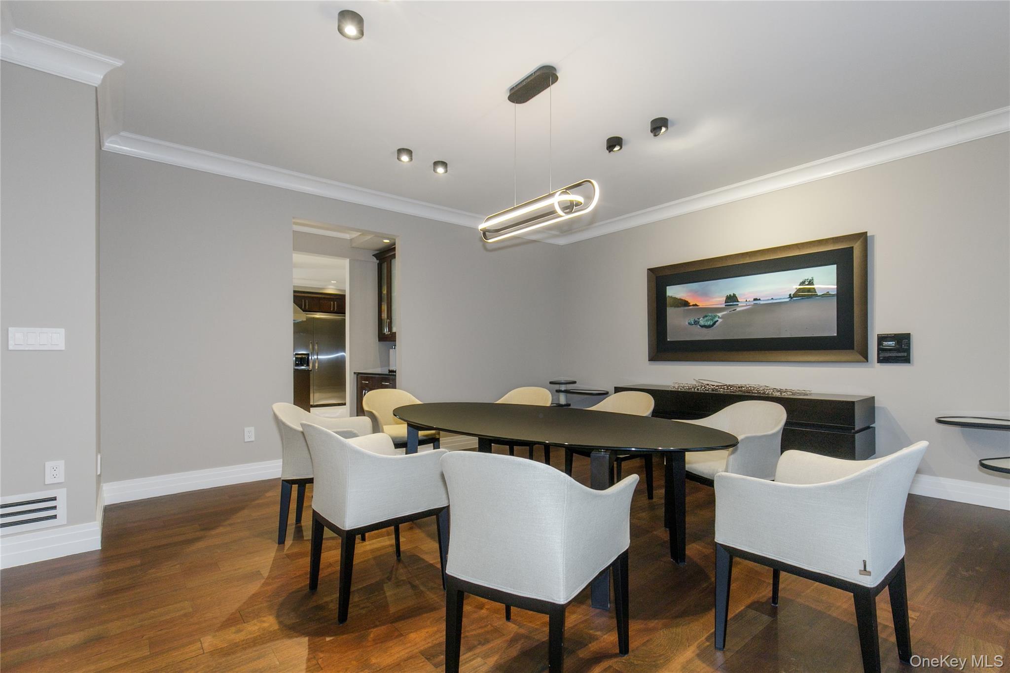 5 Farmwoods Lane, Upper Brookville, NY 11545