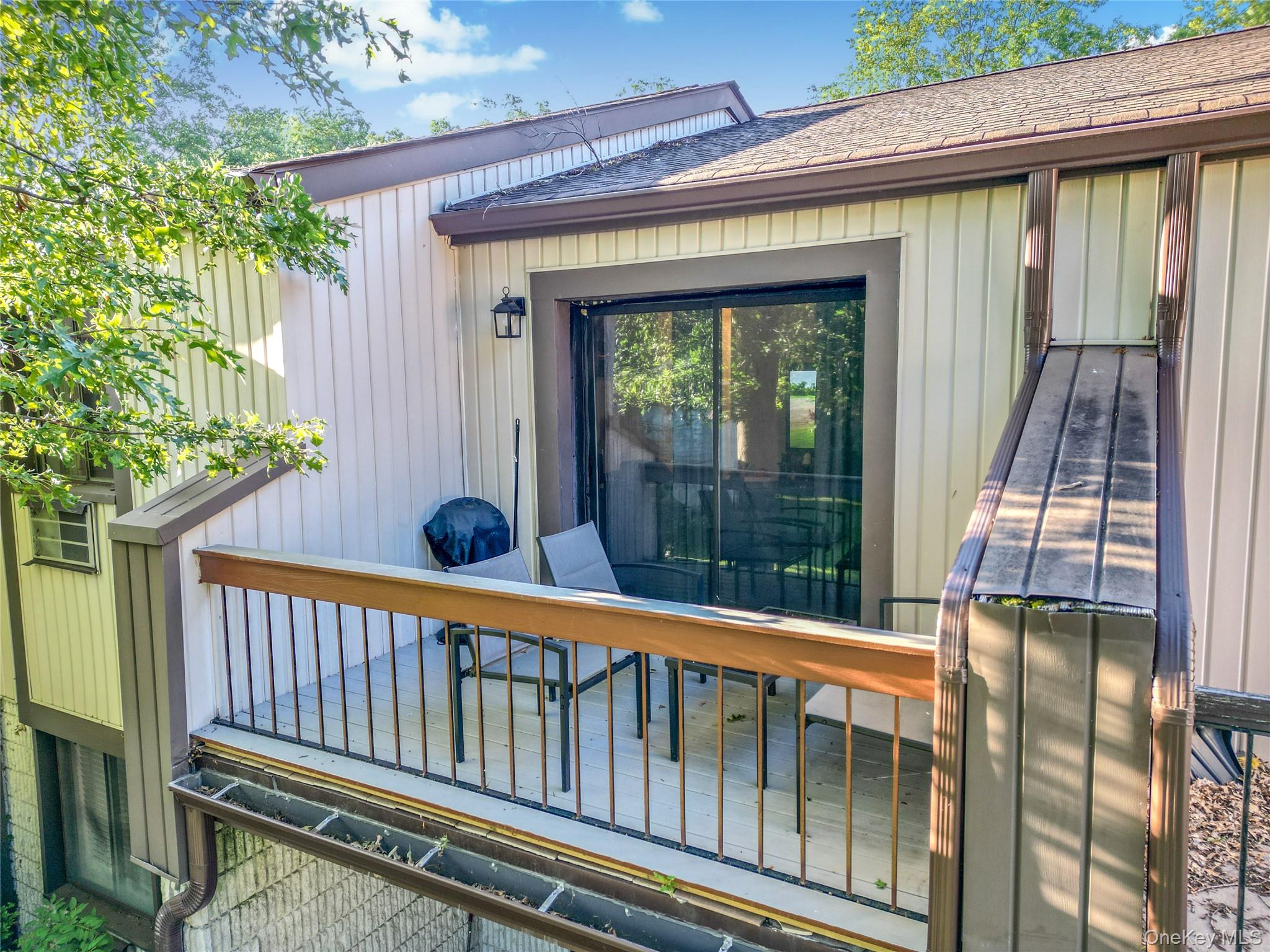 45 Richmond Boulevard # 4A, Ronkonkoma, NY 11779