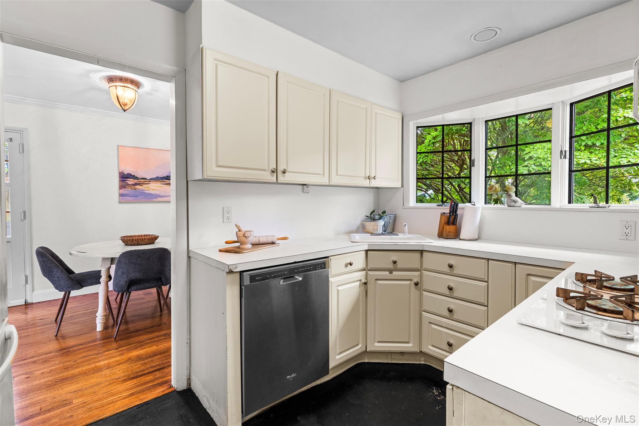 24 Jaffray Court, Irvington, NY 10533