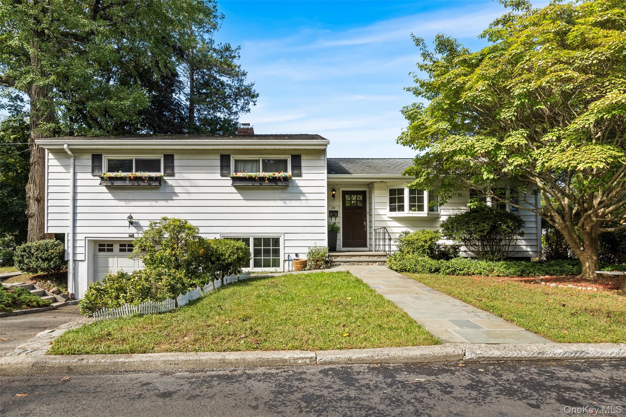 24 Jaffray Court, Irvington, NY 10533