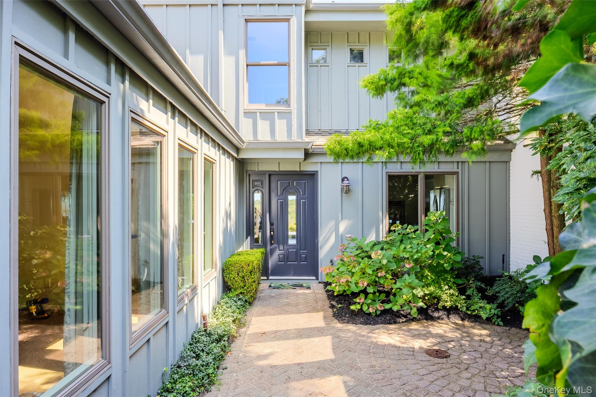 18 Watersedge Way, Port Jefferson, NY 11777