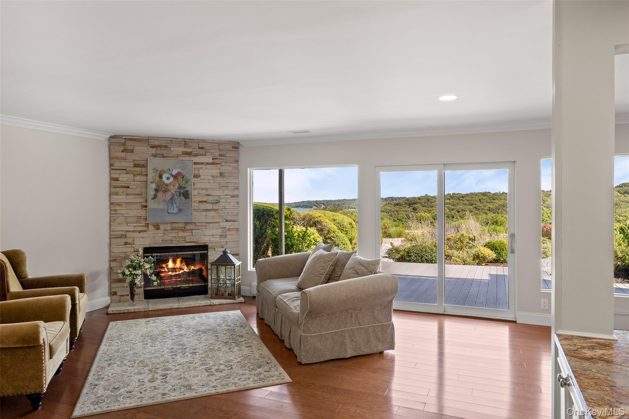 18 Watersedge Way, Port Jefferson, NY 11777