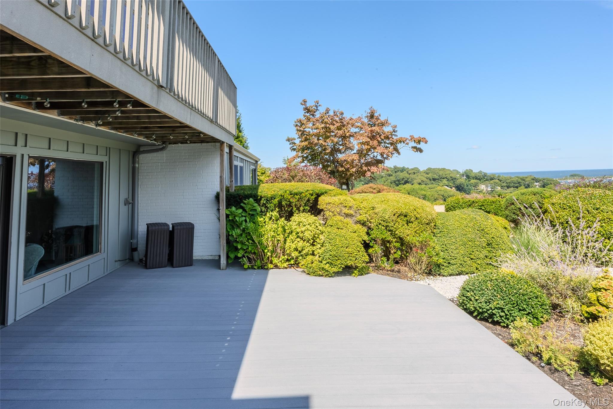 18 Watersedge Way, Port Jefferson, NY 11777