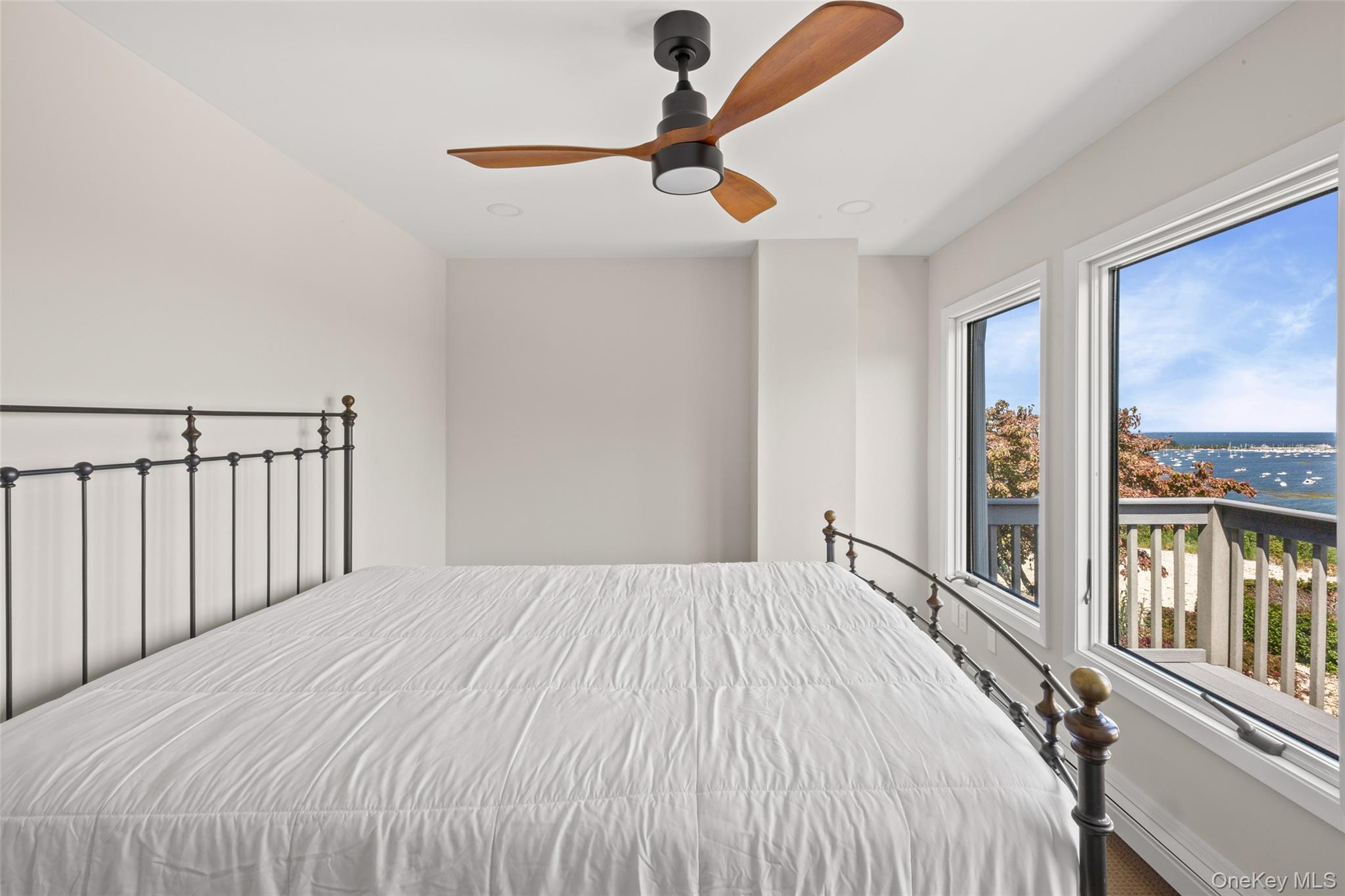 18 Watersedge Way, Port Jefferson, NY 11777