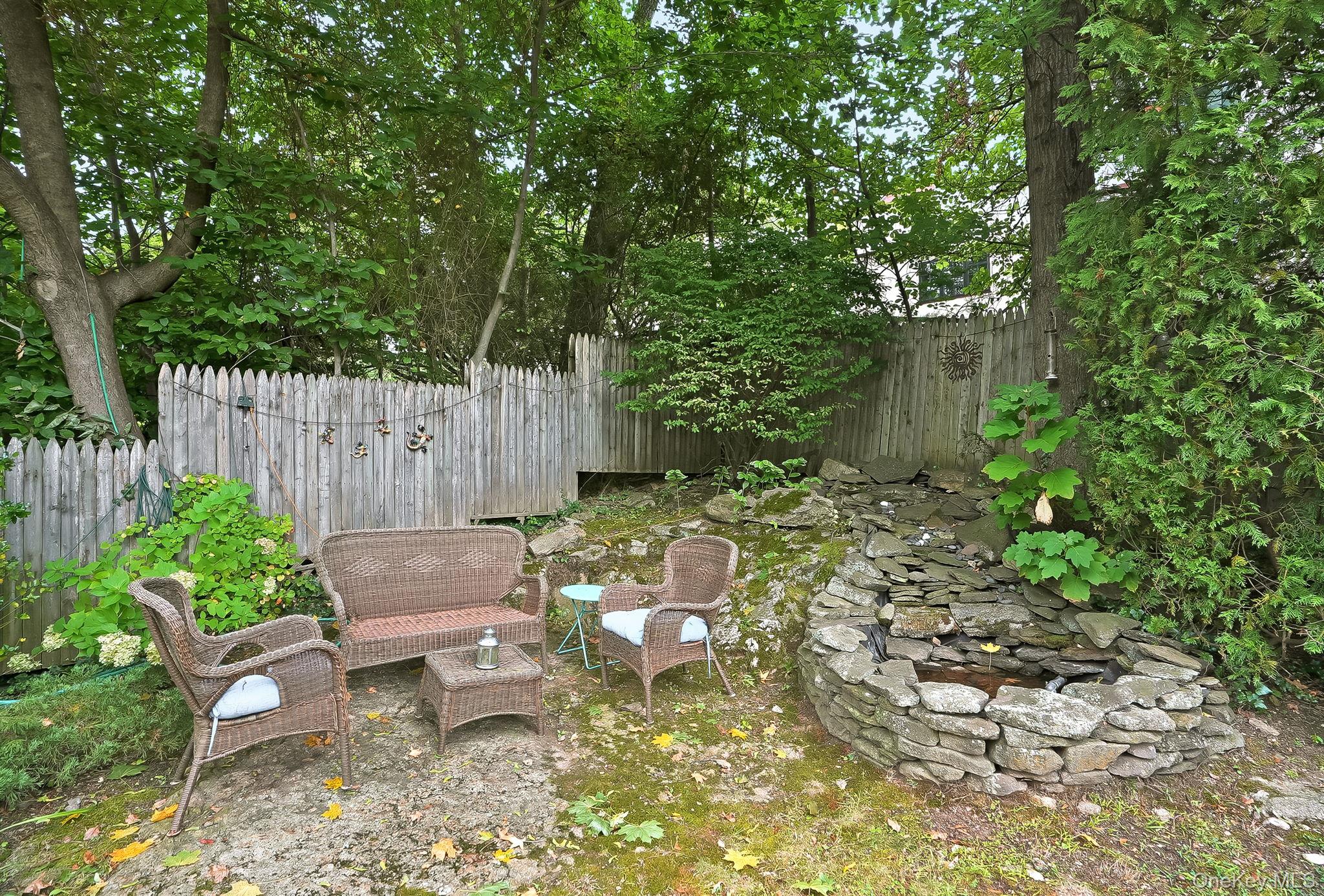 11 Virginia Place, Larchmont, NY 10538