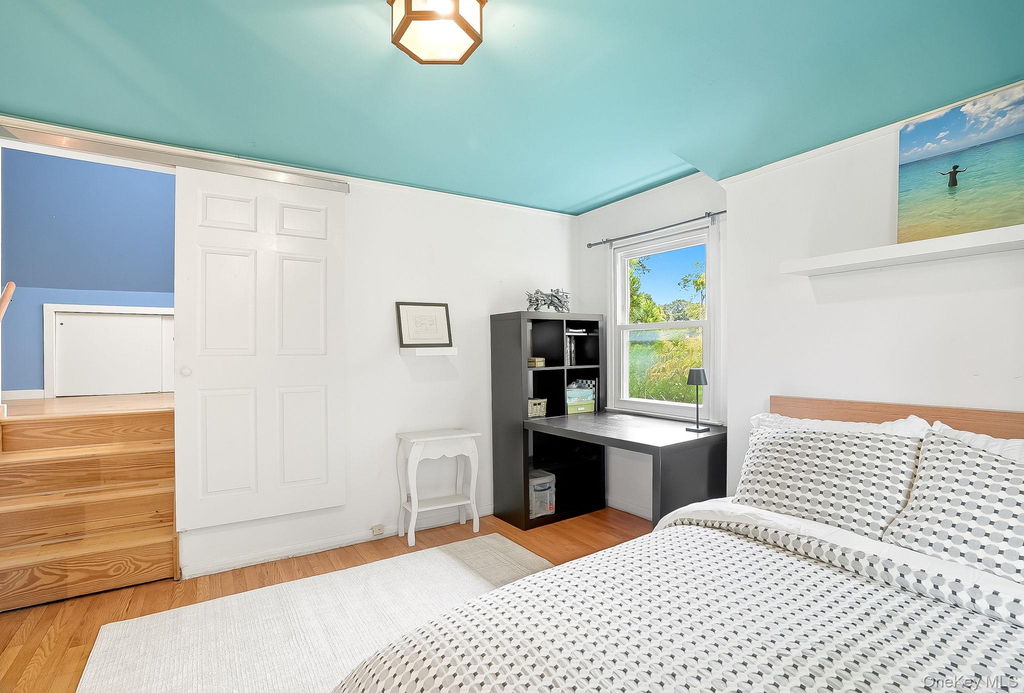 11 Virginia Place, Larchmont, NY 10538