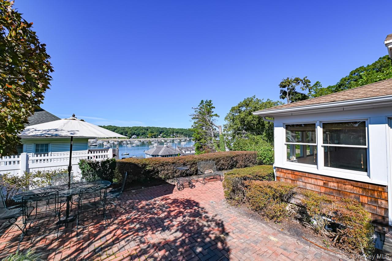 2 Bayview Terrace, Northport, NY 11768