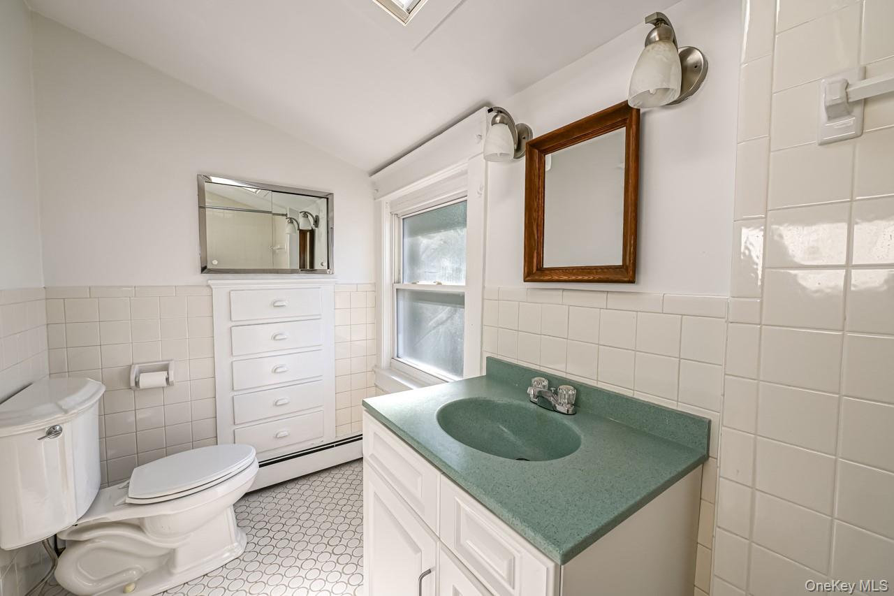 2 Bayview Terrace, Northport, NY 11768