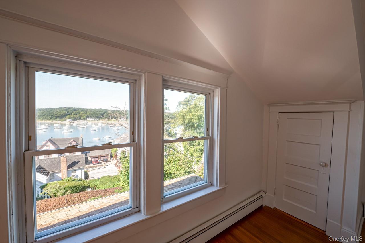 2 Bayview Terrace, Northport, NY 11768