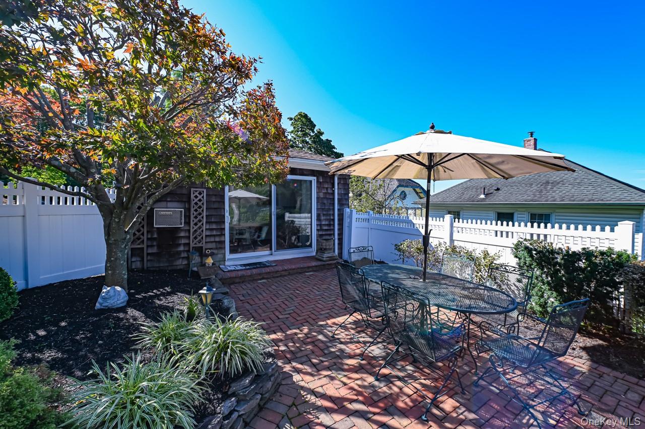 2 Bayview Terrace, Northport, NY 11768