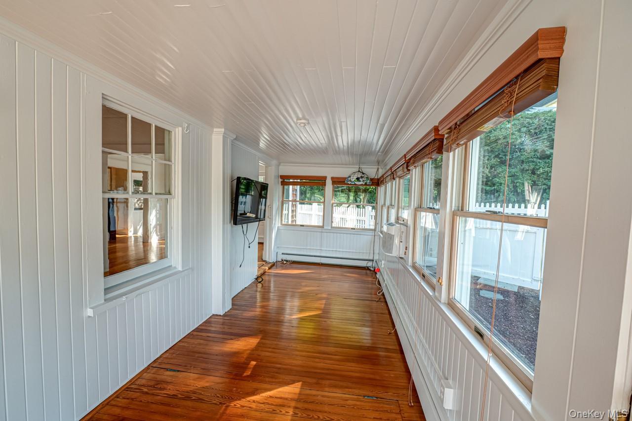 2 Bayview Terrace, Northport, NY 11768