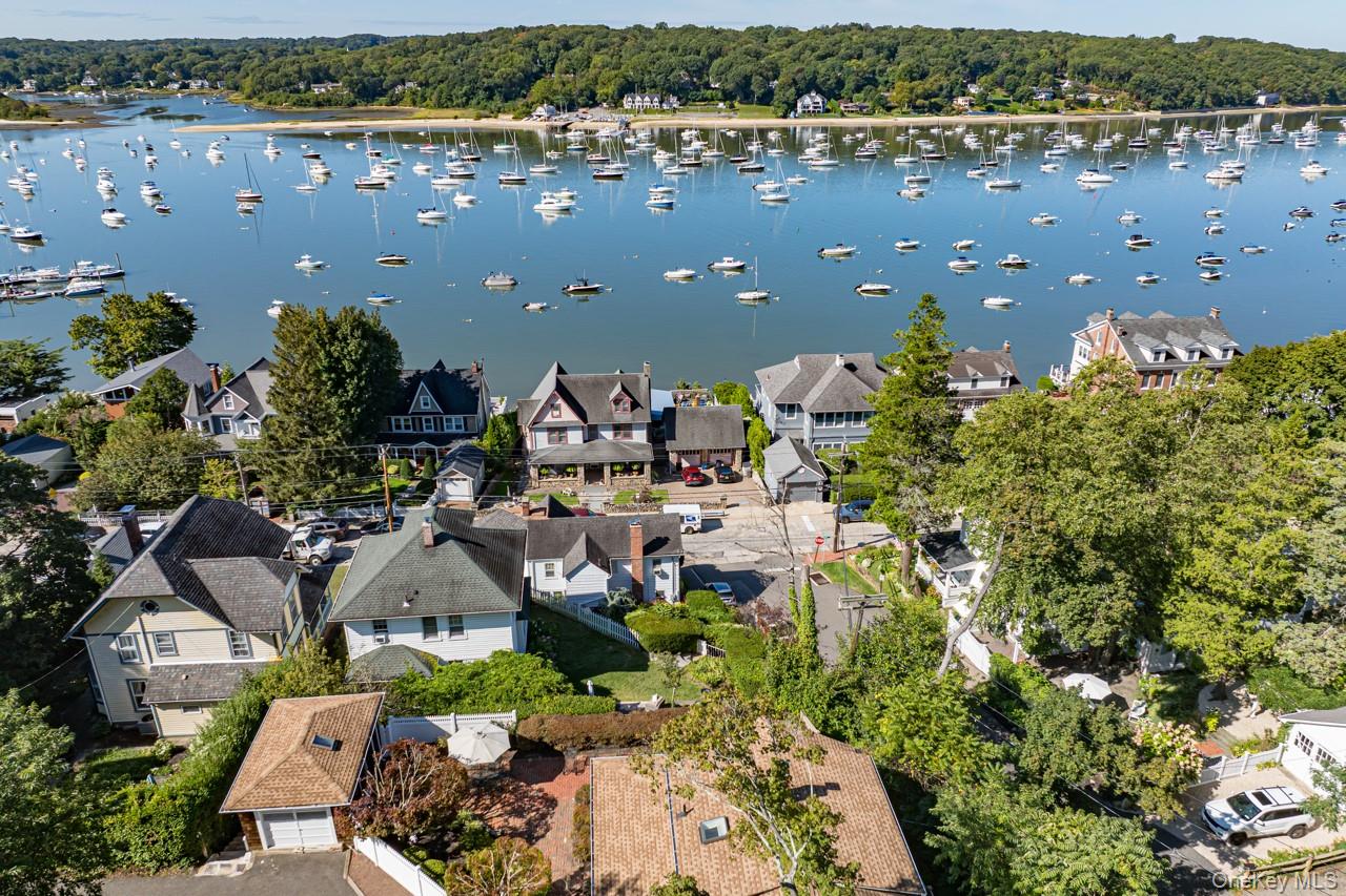 2 Bayview Terrace, Northport, NY 11768