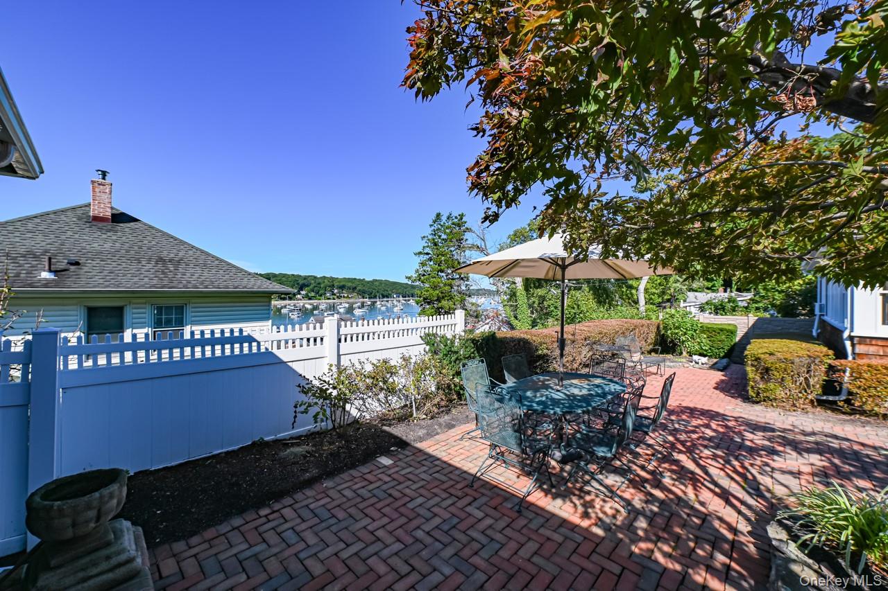 2 Bayview Terrace, Northport, NY 11768