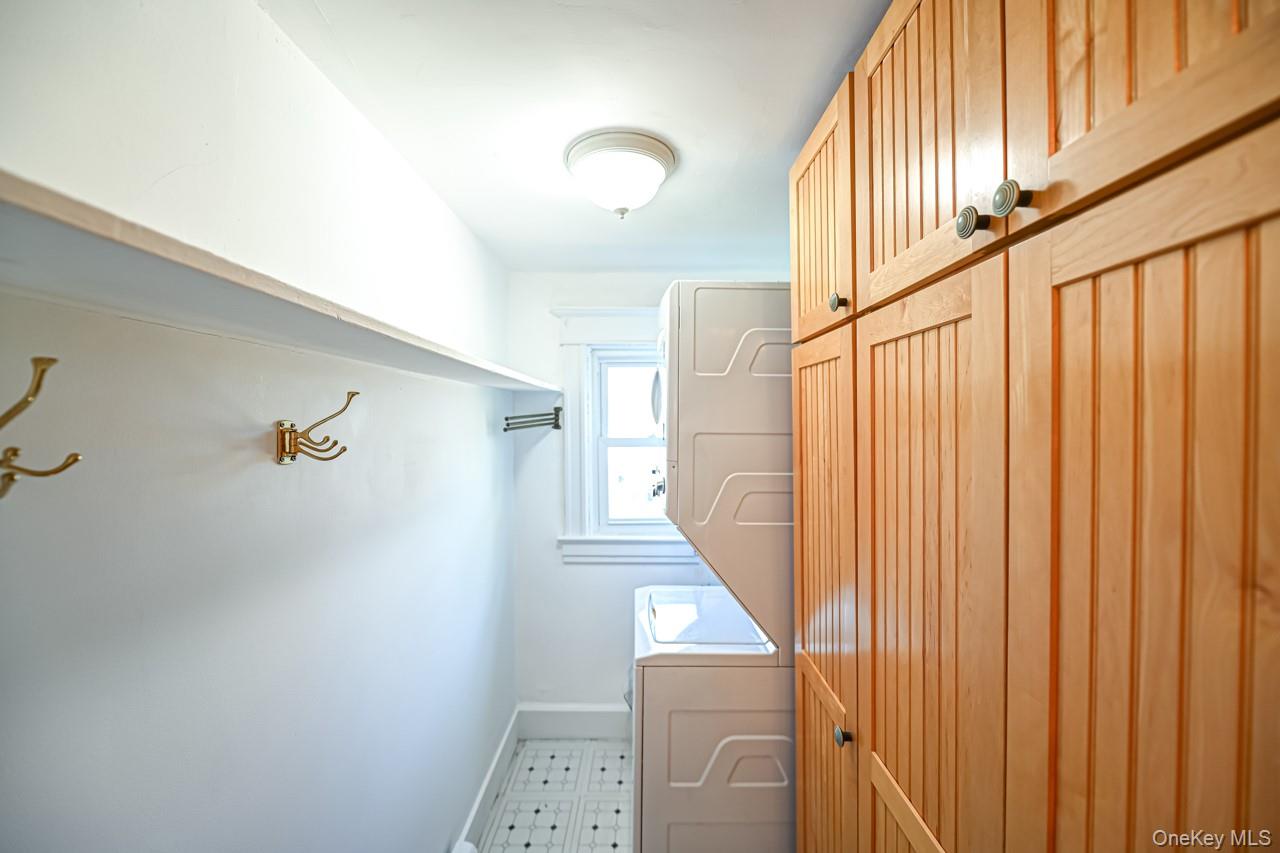 2 Bayview Terrace, Northport, NY 11768