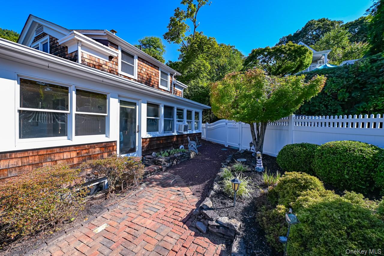 2 Bayview Terrace, Northport, NY 11768