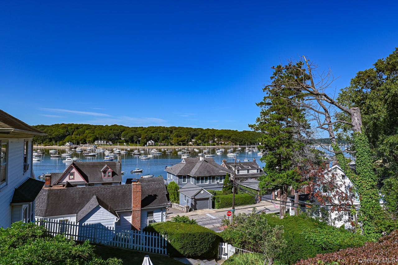 2 Bayview Terrace, Northport, NY 11768