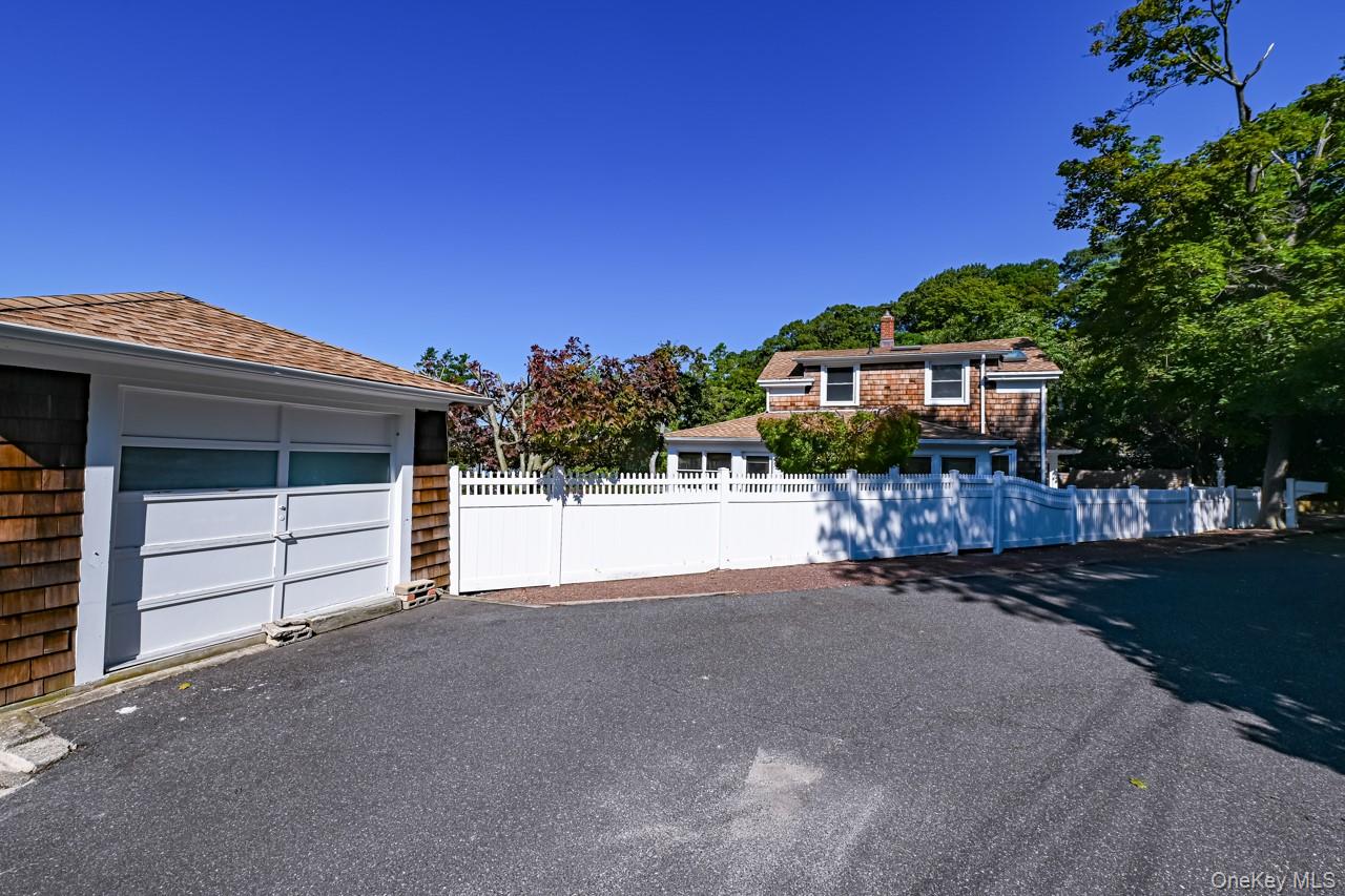 2 Bayview Terrace, Northport, NY 11768