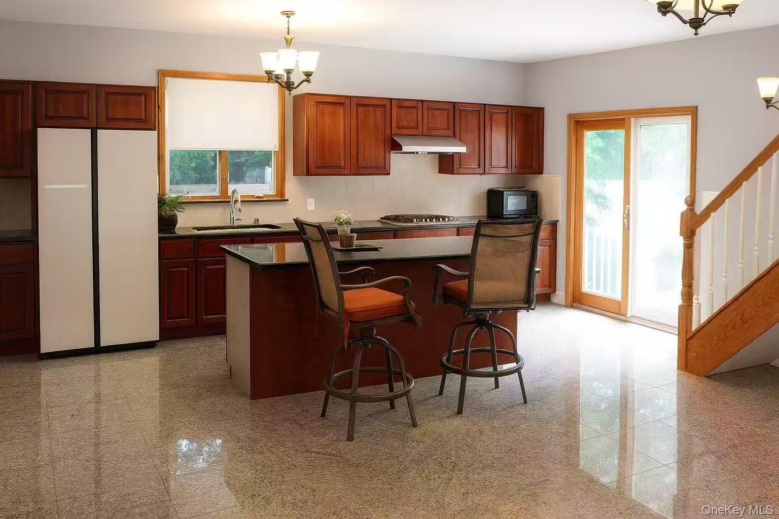 213-58 35 ave, Bayside, NY 11361