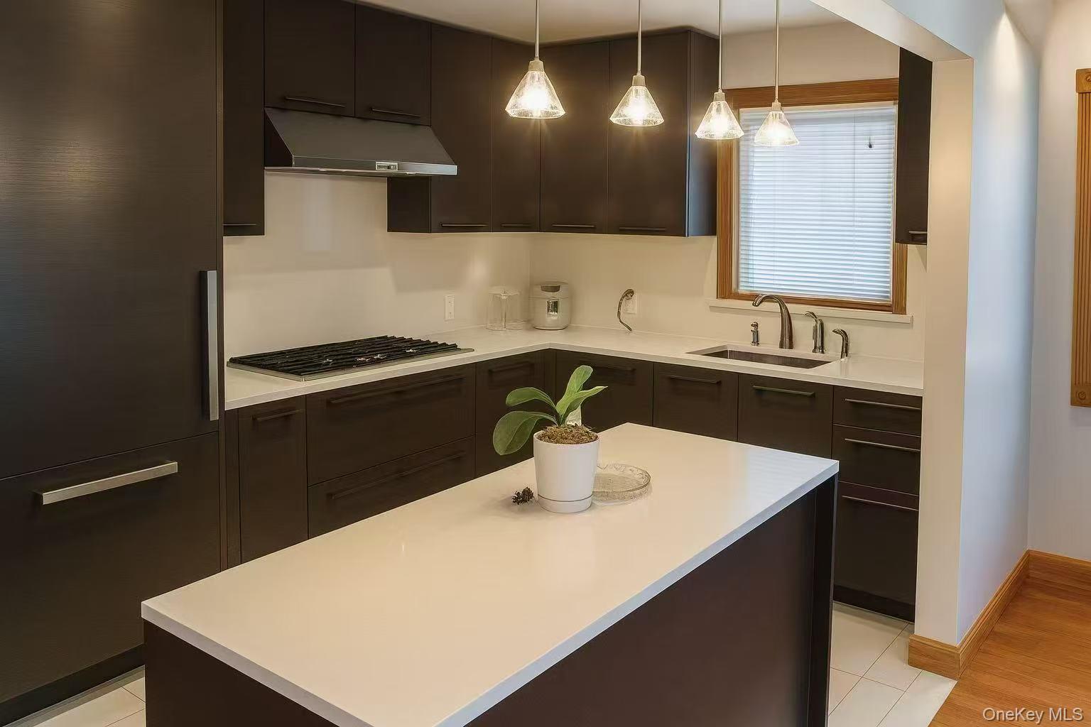 213-58 35 ave, Bayside, NY 11361