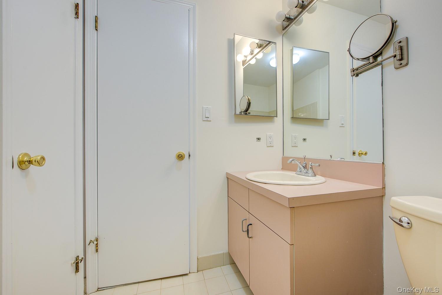 56 Fairlawn Drive, Central Islip, NY 11722