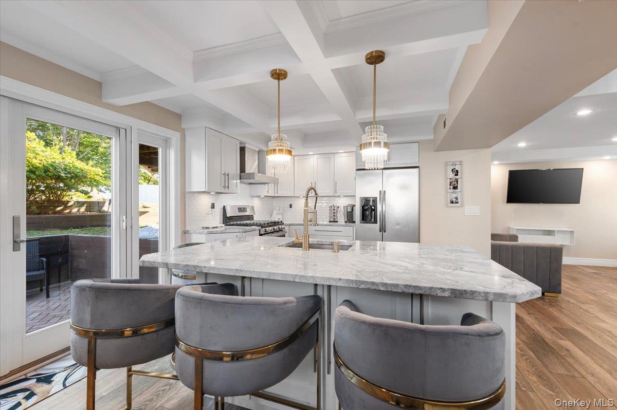 30 Bunny Lane, East Setauket, NY 11733