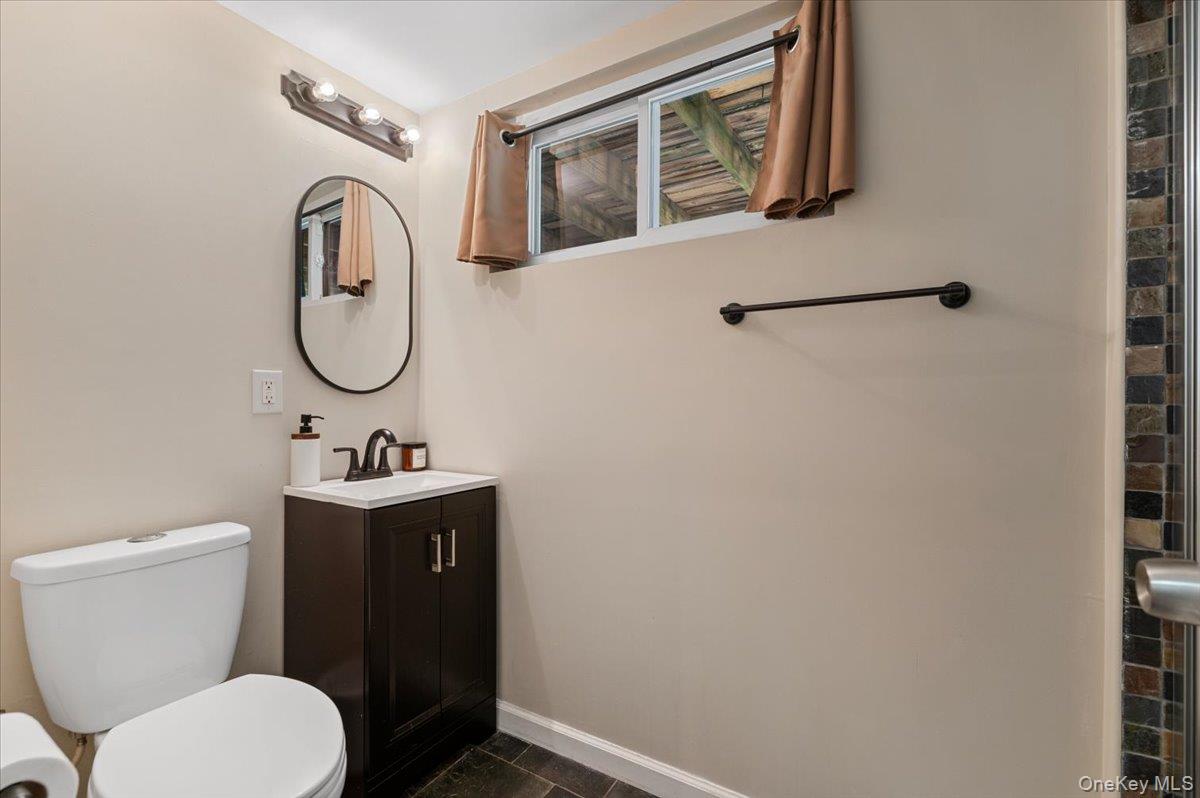 30 Bunny Lane, East Setauket, NY 11733