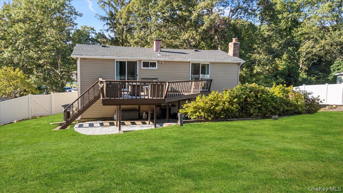 30 Bunny Lane, East Setauket, NY 11733