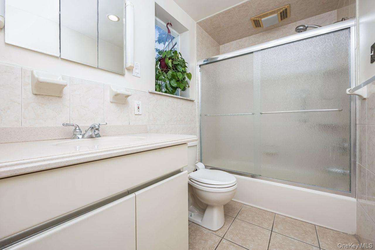 547 Maude Street, South Hempstead, NY 11550