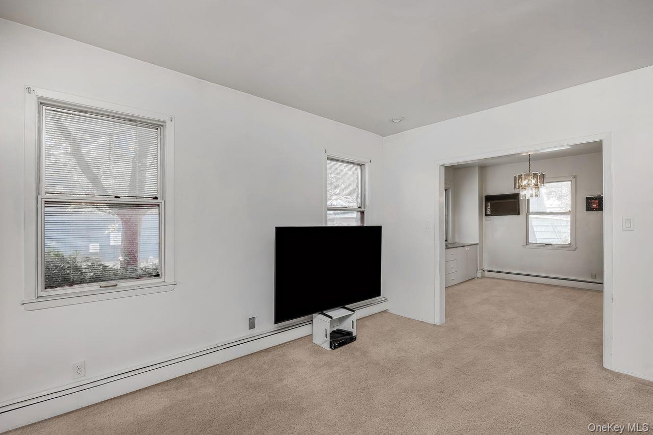 547 Maude Street, South Hempstead, NY 11550