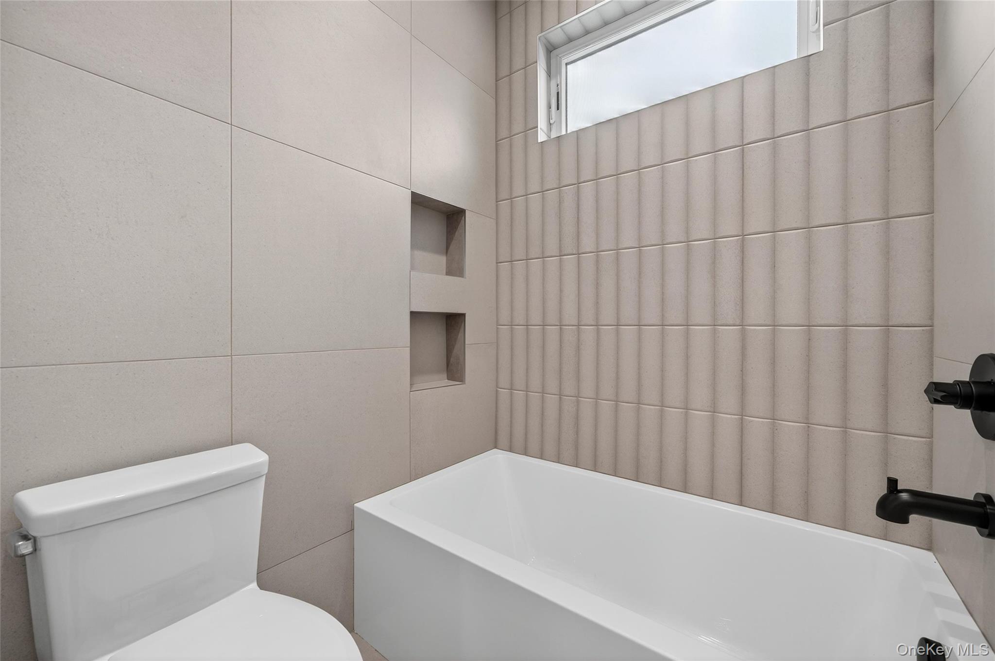 37 Southfield Falls, Monroe, NY 10950