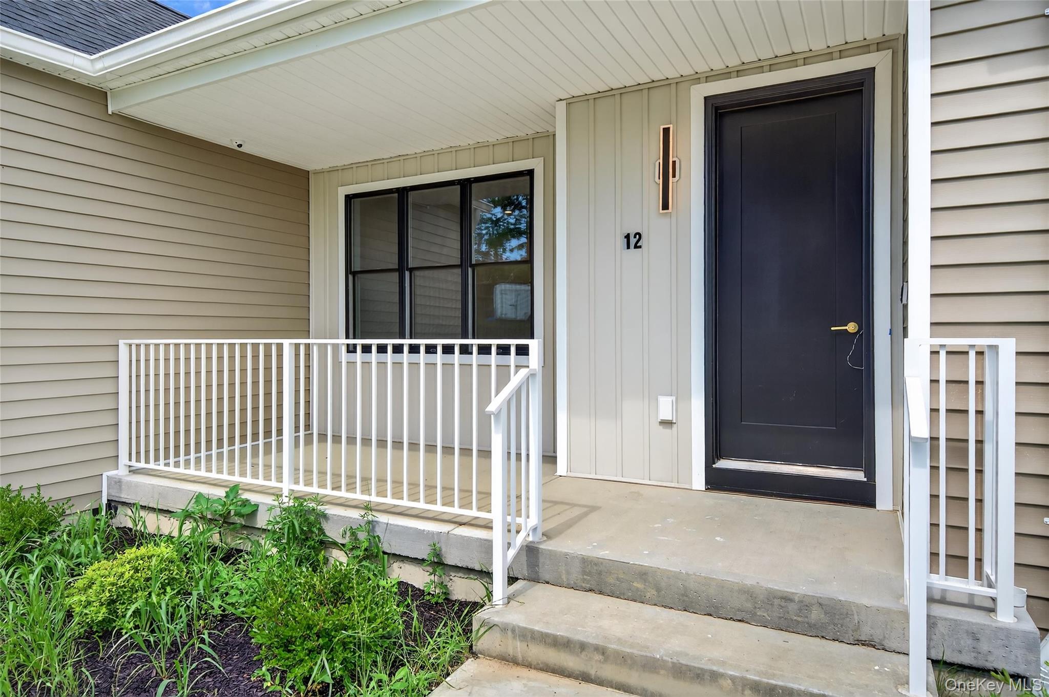 37 Southfield Falls, Monroe, NY 10950