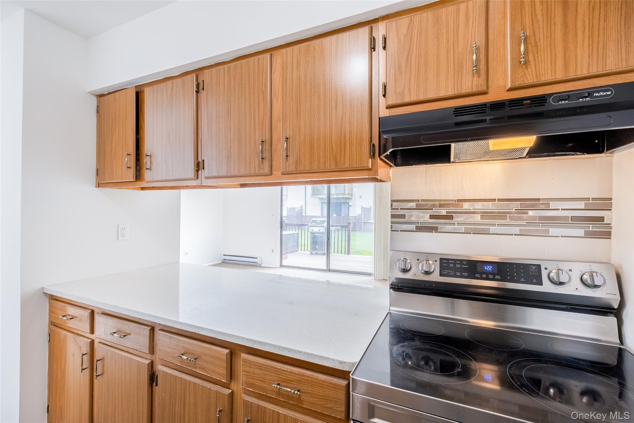 100 Daly Boulevard # 411, Oceanside, NY 11572