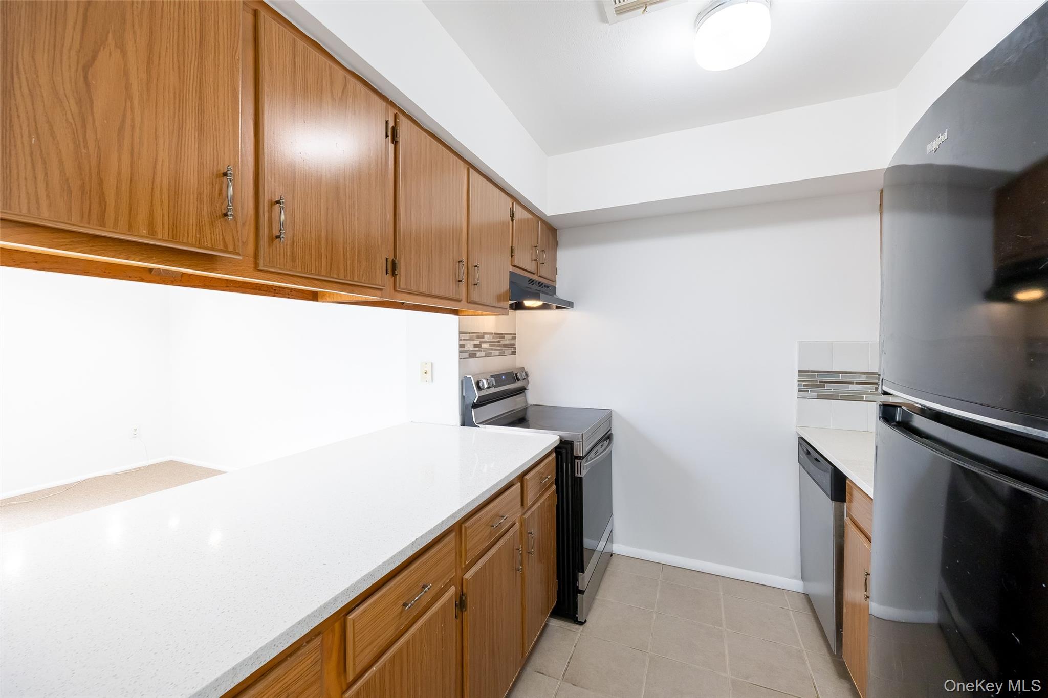 100 Daly Boulevard # 411, Oceanside, NY 11572