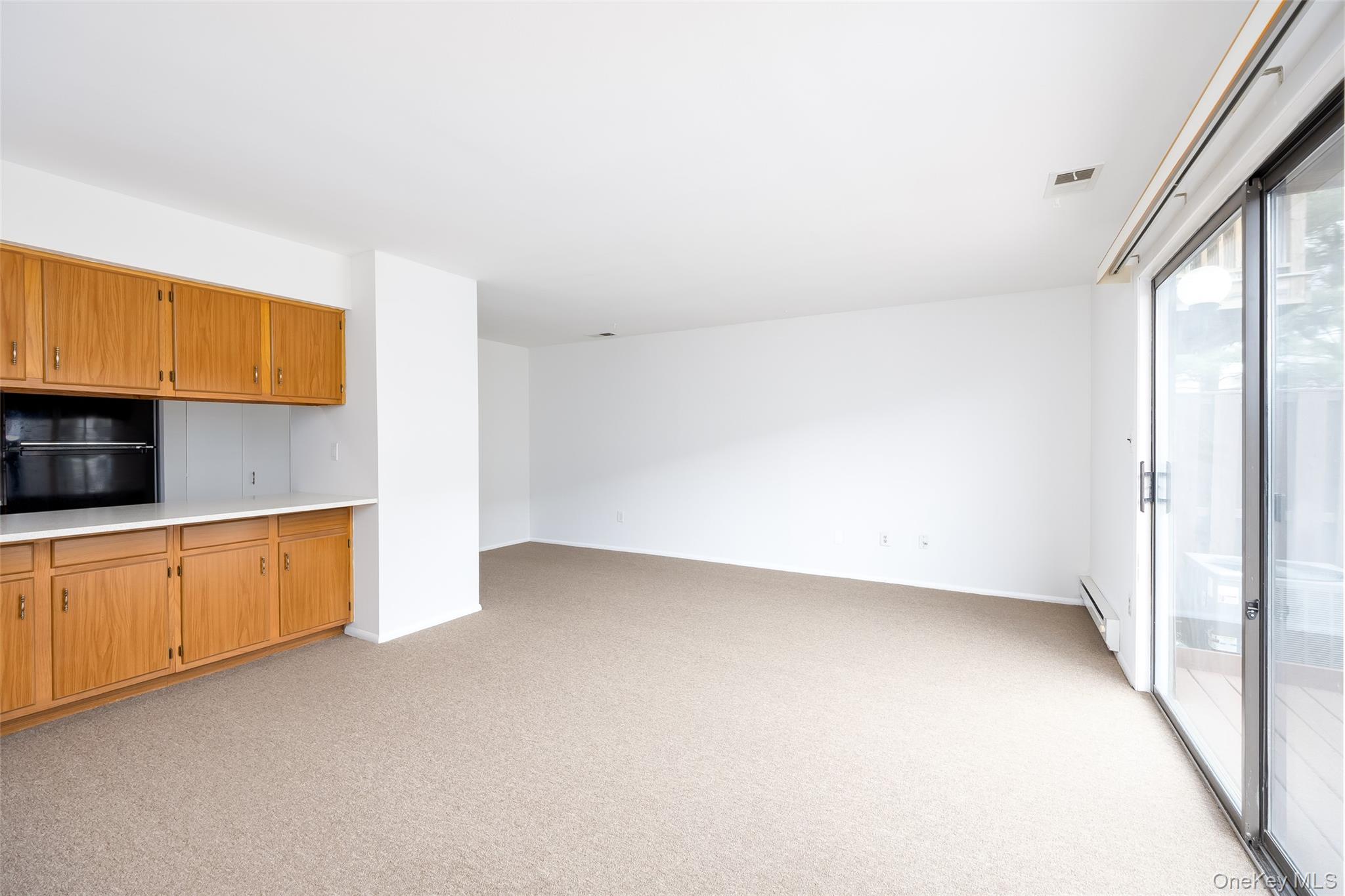 100 Daly Boulevard # 411, Oceanside, NY 11572