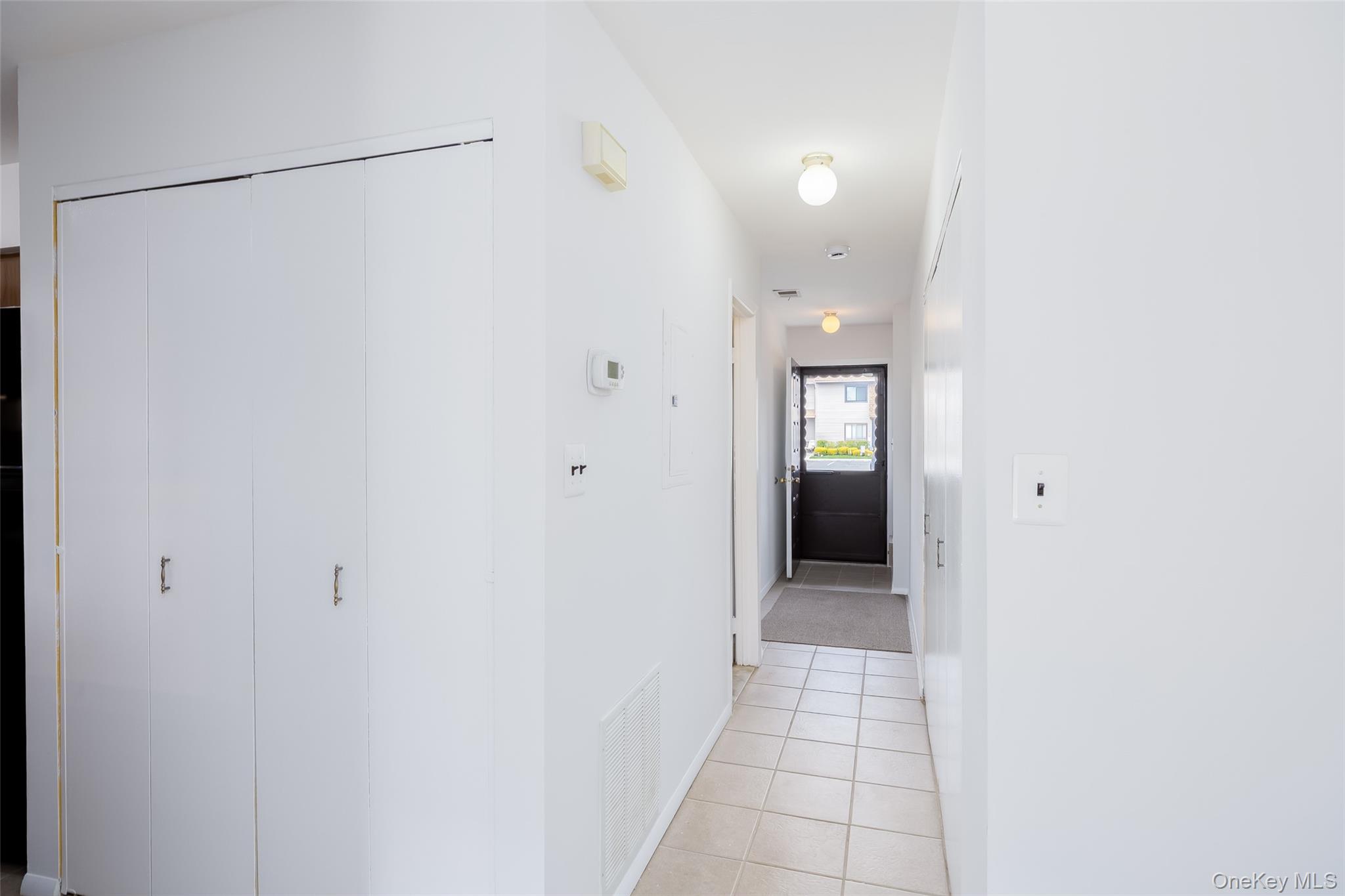 100 Daly Boulevard # 411, Oceanside, NY 11572