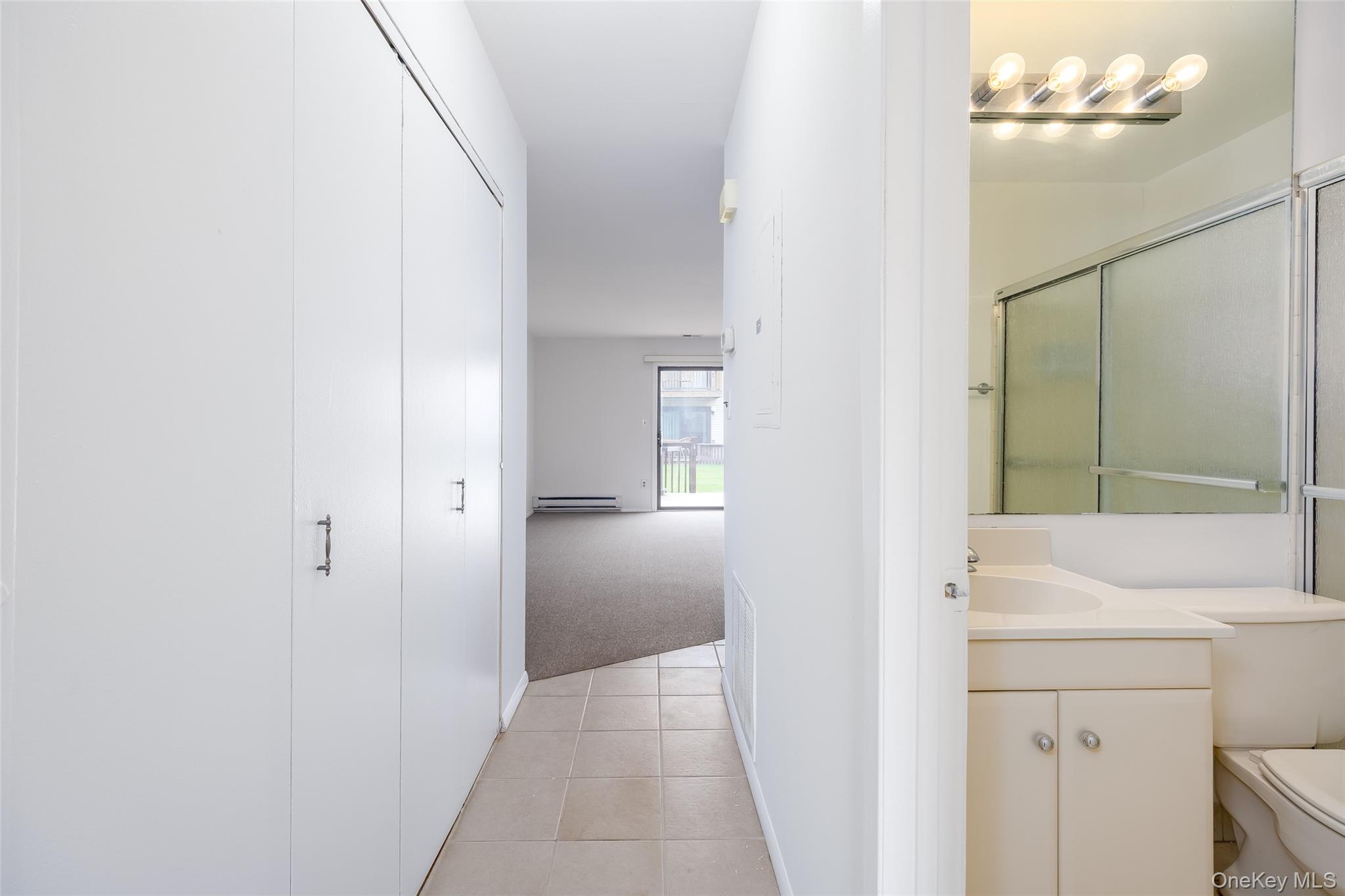 100 Daly Boulevard # 411, Oceanside, NY 11572